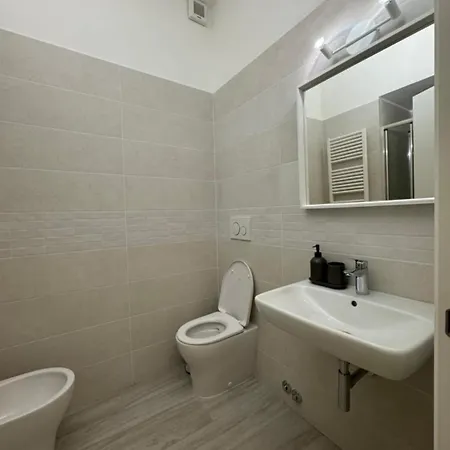 Florian Apartament アパート *